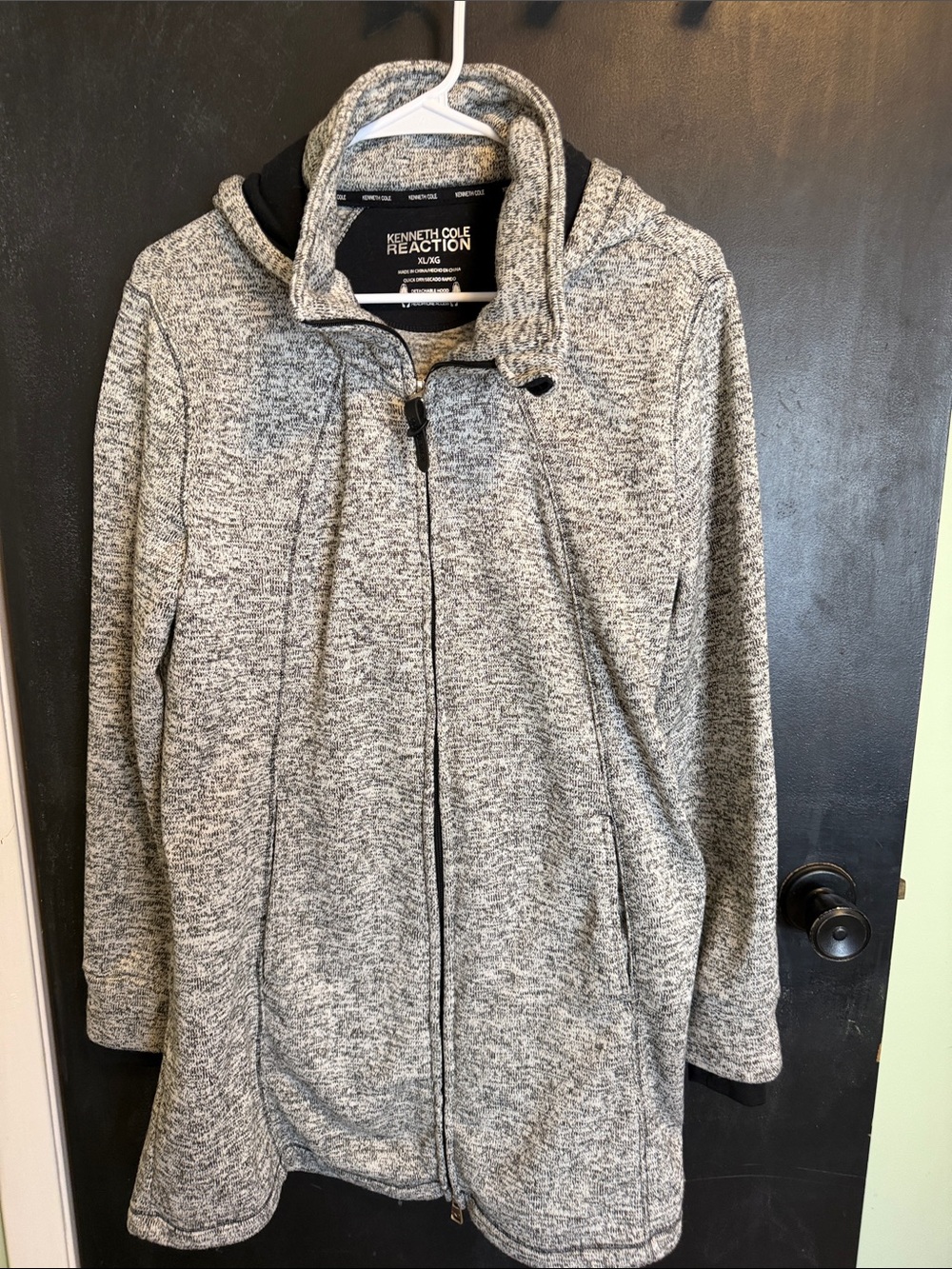 Kenneth Cole Reaction XL Quick Dry Jacket Headphone Access Hood